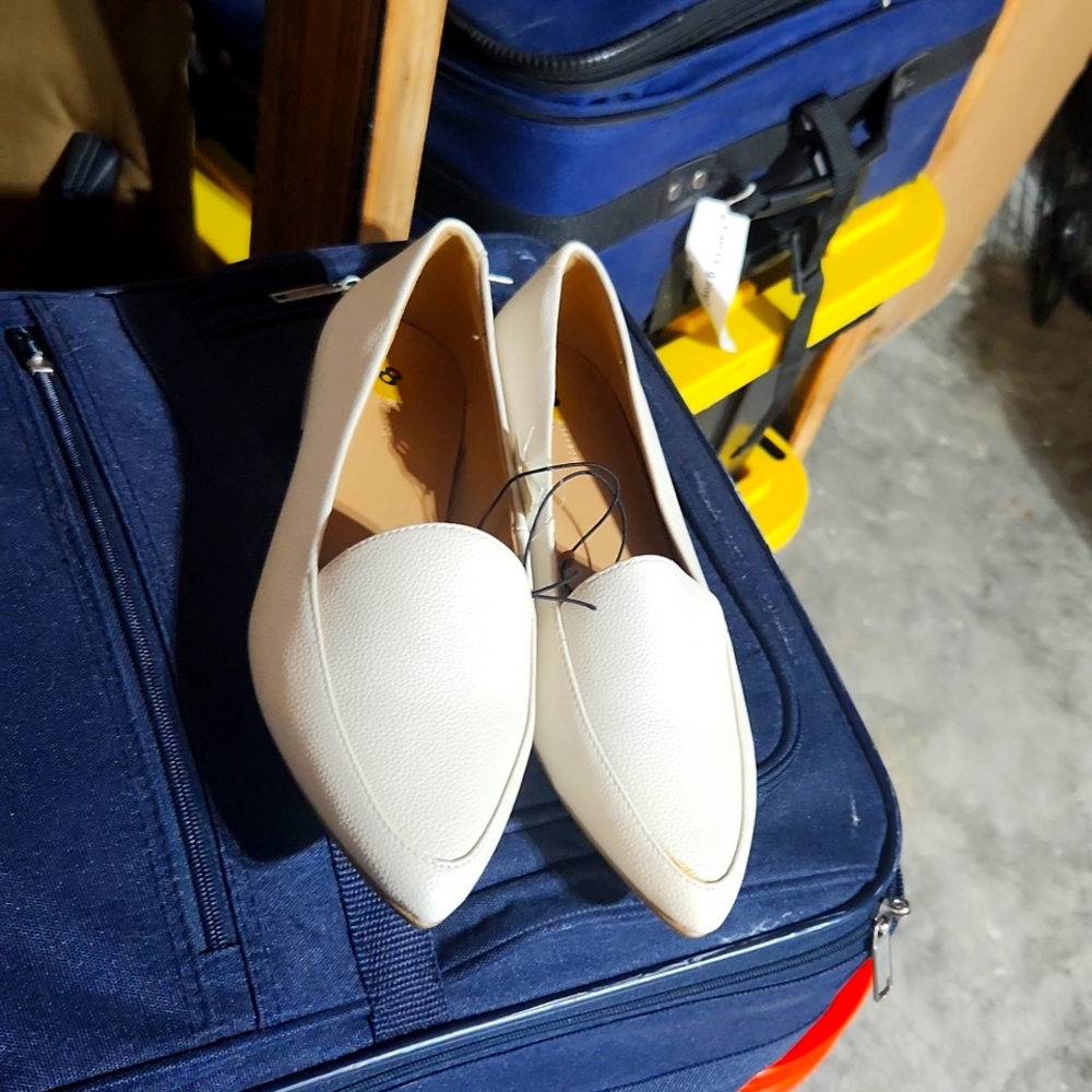 Flats, New, Color- Ivory